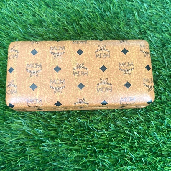 MCM Sunglass case - Picture 3 of 4